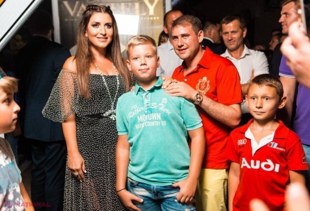 FOTO // Cum a fost sărbătorită Ziua Independenței la Orhei. Jasmin și Carla's Dreams au încins atmosfera