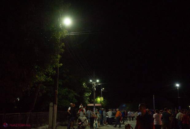 FOTO // Partidul „ȘOR”: „Încă o promisiune REALIZATĂ. A fost instalat sistemul de iluminare stradală și la Furceni”