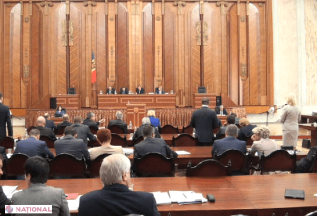 Aleșii poporului pleacă în vacanță. Când revin deputații la muncă