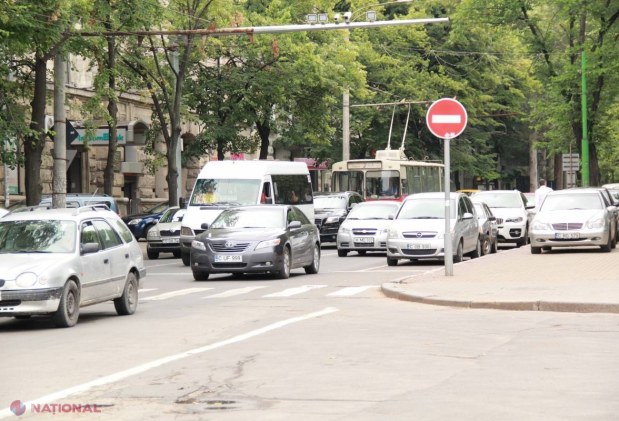 IMPORTANT pentru șoferi! Circulația rutieră a fost RELUATĂ pe bd. Constantin Negruzzi din capitală