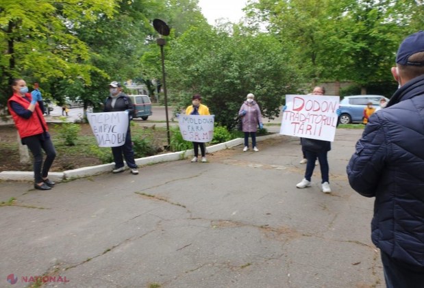 VIDEO, FOTO // Ample ACȚIUNI DE PROTEST în toate raioanele R. Moldova. Cetățenii R. Moldova, susținuți de Partidul „ȘOR”, i-au cerut lui Dodon să demisioneze: „Guvernare este mai periculoasă decât COVID-19”