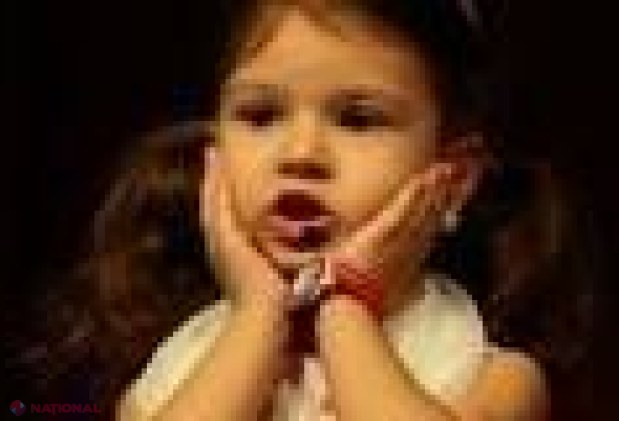 Galerie FOTO // Micuţa Cleopatra Stratan s-a făcut mare! E de NERECUNOSCUT!