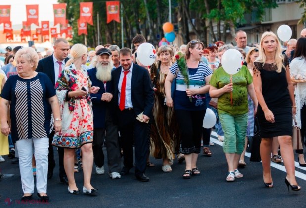 FOTO // Ilan Șor a inaugurat strada principală din Orhei, după ce aceasta a fost REPARATĂ capital