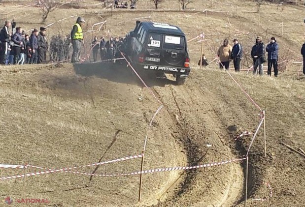SHOW de zile mari la Făgureni! ZECI de Jeep-uri şi-au măsurat puterea motoarelor