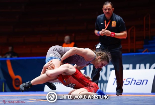 FOTO // Cea mai bună sportivă din R. Moldova în 2023 și-a adjudecat prima MEDALIE în 2024. Anastasia Nichita și-a zdrobit adversara cu 14-4