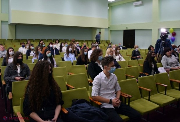 TRADIȚIE // Ilan Șor continuă să ofere PREMII CONSISTENTE celor mai buni elevi din Orhei