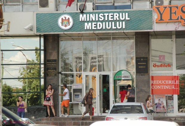 Se întâmplă în R. Moldova: Un cetățean a refuzat să primească o scrisoare în limba română, trimisă de la minister!