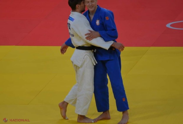 ACTUALIZARE, VIDEO // R. Moldova, prima MEDALIE la Jocurile Olimpice. Denis Vieru a cucerit medalia de bronz la Paris, după ce l-a învins pe francezul Khiar