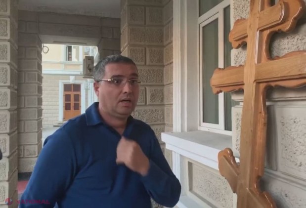 VIDEO, FOTO // Usatîi a venit la MAI cu un CADOU pentru Andrei Năstase: „Până acum aveam un președinte dat de Dumnezeu, iar acum avem și un MINISTRU dat de Dumnezeu”