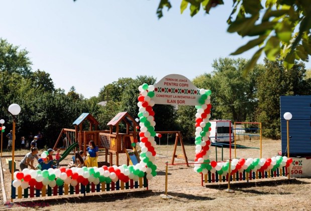 FOTO // Partidul „ȘOR” continuă AMENAJAREA terenurilor de joacă pentru copii: încă două au fost inaugurate în satele Șirăuți și Corbu: „Dosarul proiectelor realizate de noi devine tot mai consistent”