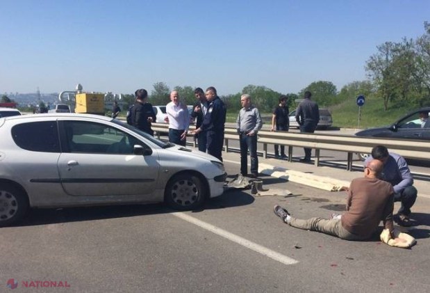 ACCIDENT la Stăuceni. TREI mașini au fost implicate într-un accident rutier