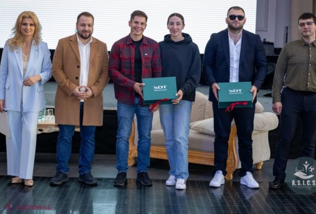 VIDEO, FOTO // „Fair Play Forum 2024”, un eveniment INEDIT pentru tineri jurnaliști sportivi. A.S.I.C.S. i-a pus față în față pe cronicarii sportivi în devenire cu MEDALIAȚII la JO Serghei Tarnovschi și Ion Basoc, dar și tenismenul Radu Albot