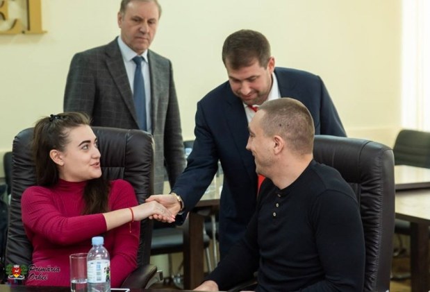 VIDEO , FOTO // Ilan Șor a oferit ÎNDEMNIZAȚII pentru alte 16 familii revenite la Orhei: „Vom insista ca programul să fie aprobat la nivel de Lege în Parlament”