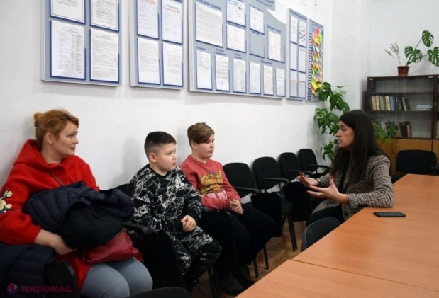 FOTO // Copiii REFUGIAȚILOR ucraineni frecventează ȘCOLILE din Orhei: „Sunt recunoscătoare pentru faptul că băiatul meu va frecventa școala și va fi implicat în activitățile extrașcolare”