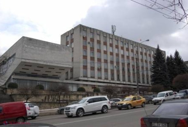 Acte de caritate pe bani cerșiți, la Pretura sectorului Buiucani