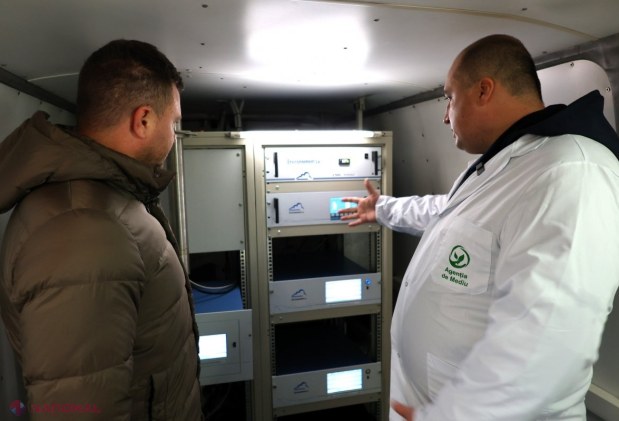 VIDEO // Cât de curat este AERUL pe care îl respirăm în Chișinău. Primul laborator mobil pentru monitorizarea calității aerului, donat de România, a ajuns la Chișinău