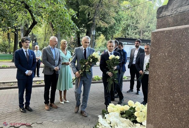 Adrian Dupu, în cadrul unei ședințe festive la USM: „Marcăm 34 de ani de la momentul în care mulțimea adunată în PMAN a cerut, după decenii de rusificare forțată, declararea limbii române ca limbă de stat pe teritoriul R. Moldova”