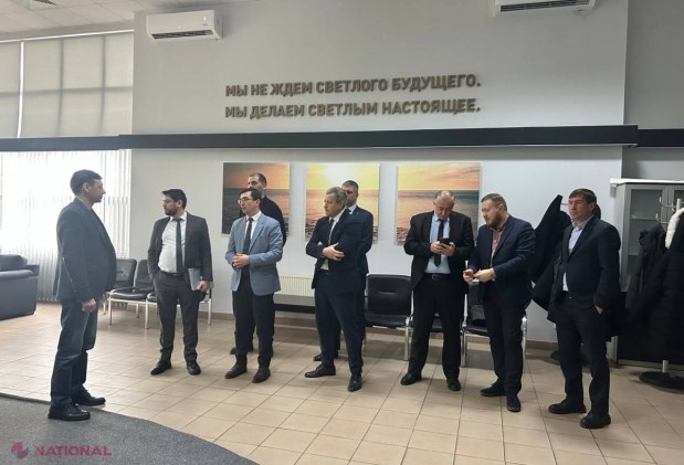 FOTO // Reprezentanții Chișinăului au pătruns, în premieră, în fieful opac al regimului separatist de la Tiraspol. Krasnoselski a fost nevoit să accepte inspectarea obiectivelor industrial-energetice, dar și fermele de crypto