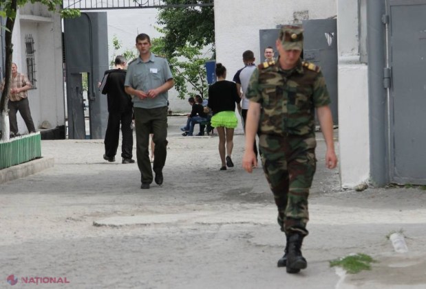 Nişte deținuții, mai FERICIŢI