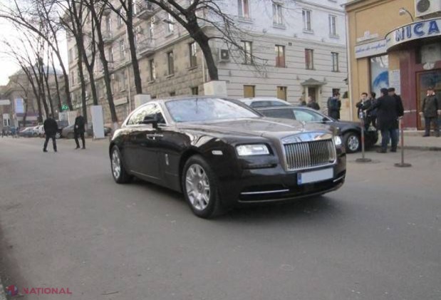 FOTO // Vedeta Salonului Auto de la Geneva, pe străzile Chișinăului! Cât costă „bijuteria”