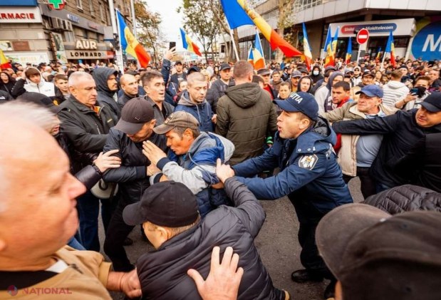 AUDIO, FOTO, UPDATE // Persoane special ANTRENATE în mulțime la protestul Partidului „ȘOR”: „Treceți pe prima linie. Măcar azi să RUPEM”. Cordon de polițiști la intersecția bd. Ștefan cel Mare cu str. Tighina şi zeci de persoane reţinute