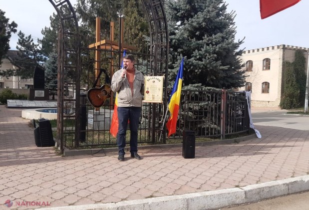 VIDEO, FOTO // Cărpineni a sărbătorit cu MÂNDRIE 105 ani de la Unirea Basarabiei cu România. Doi dintre DEPUTAȚII Sfatului Țării care au spus DA Unirii de la 1918 sunt originari din Cărpineni. „Noi spunem și astăzi DA UNIRII”
