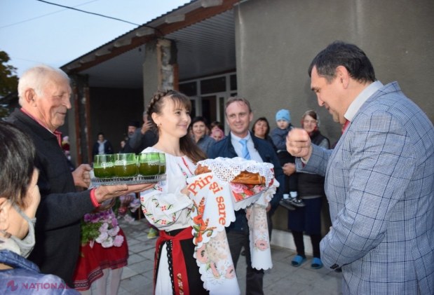 FOTO // Alte două terenuri de joacă pentru copii au fost AMENAJATE în două sate din raionul Orhei, în cadrul unui proiect inițiat de Ilan Șor