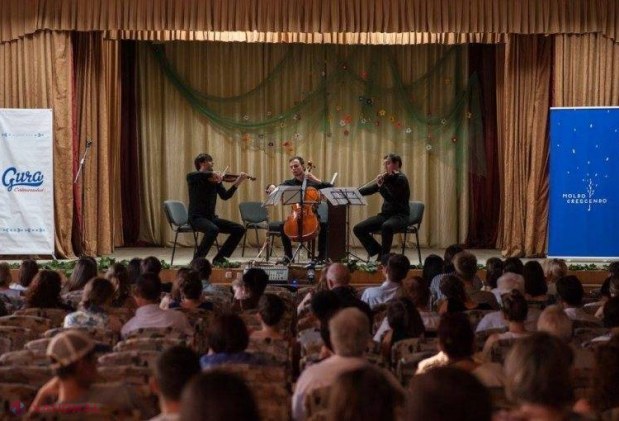 Cum a fost dus Bach la casele de cultură din satele R. Moldova