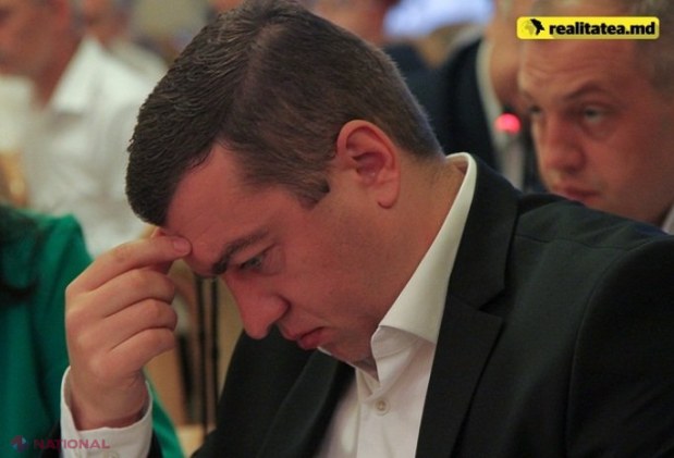 Cum a REVENIT Alexandru Fleaș la conducerea Direcției Educație din Chișinău, după ce a fost demis de Silvia Radu