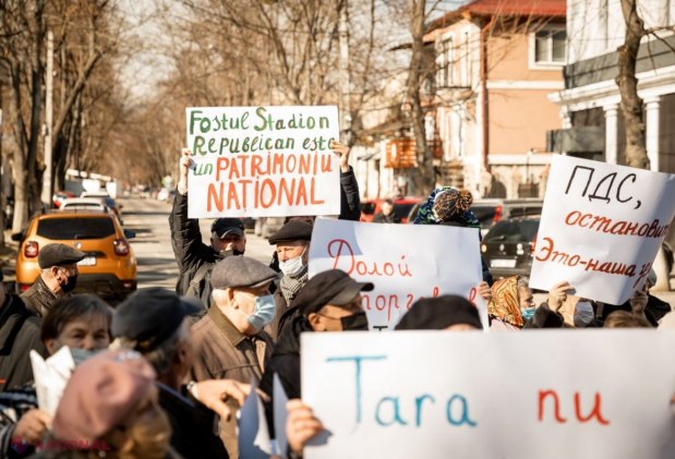Acțiune de PROTEST // „Stadionul Republican trebuie să rămână în proprietatea statului”. Partidul „ȘOR” va iniția o campanie de colectare a semnăturilor: „Am propus să fie construit în acest loc un parc de distracții - MoldovaLand”