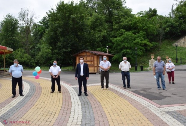 FOTO // Ilan Șor a oferit PREMII generoase lucrătorilor medicali din tot raionul Orhei de ziua lor profesională