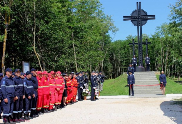 FOTO // Cum arată marca poștală în memoria echipajului SMURD, care și-a pierdut viața în R. Moldova