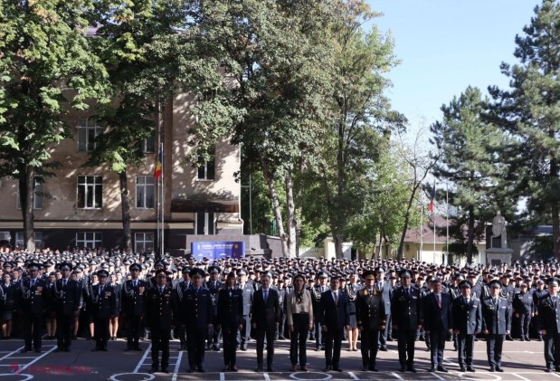 FOTO // Adrian Dupu, la ceremonia de depunere a jurământului de către noua promoție de studenți ai Academiei „Ștefan cel Mare