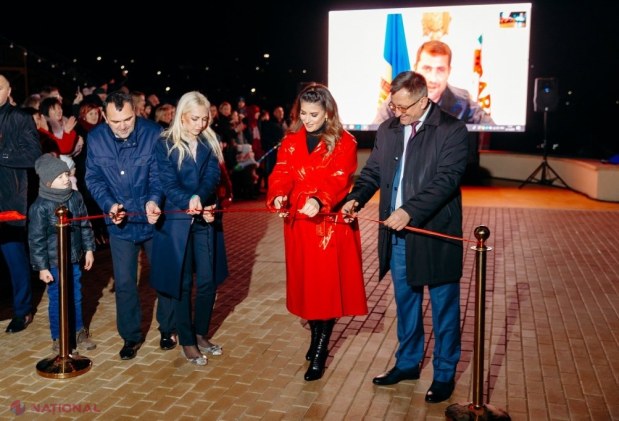 FOTO // La inaugurarea Târgului de Crăciun de la Orhei s-au adunat peste 10 000 de oameni: „Ilan Șor și echipa sa au transformat Orheiul într-un mic Paris de Revelion”