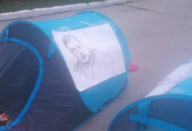 FOTO // SURPRIZĂ pentru „BANDITUL” Renato Usatîi. Se întâmplă ACUM la Bălți