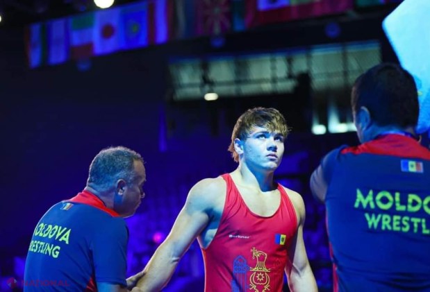 FOTO // Medalie de argint pentru R. Moldova la Campionatul MONDIAL de lupte din Turcia. Alexandru Borș a avut o prestație exemplară și a confirmat forma bună de la europene