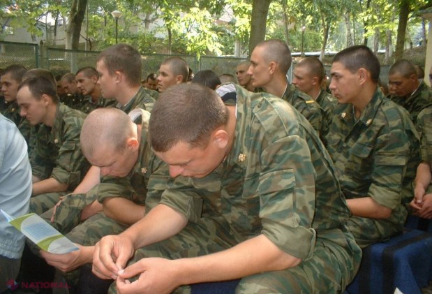 Militarul care s-ar fi sinucis în timp ce stătea de gardă a lăsat o scrisoare de ADIO părinților și iubitei sale