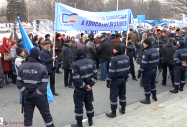 Sindicatele din educație nu sunt de acord cu propunerile Guvernului și anunță ÎNTRERUPEREA negocierilor. Ce vor face în continuare