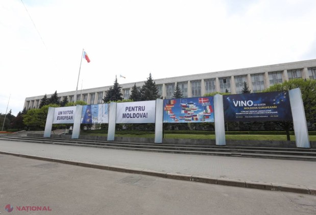 FOTO // R. Moldova se pregătește să SĂRBĂTOREASCĂ regimul liberalizat de vize cu UE