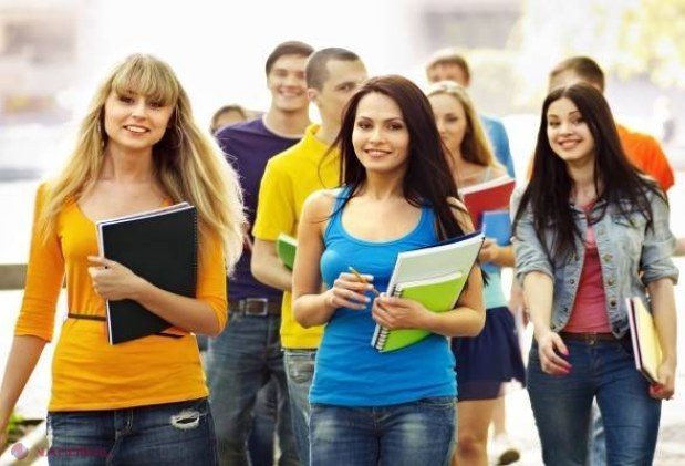 Sprijin și GRANTURI pentru TINERII care studiază peste hotare și revin să se angajeze acasă