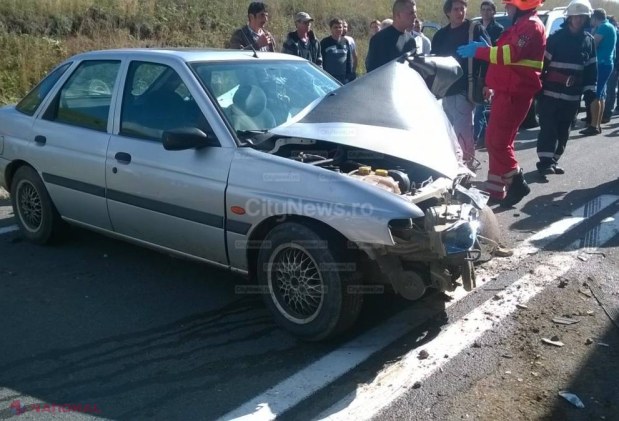 FOTO // ACCIDENT în România cu implicarea unei autoutilitare din R. Moldova. Un bărbat a fost RĂNIT