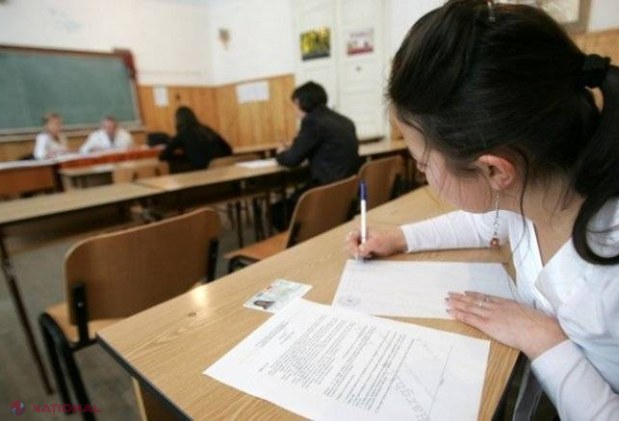Copiii moldovenilor aflați în Rusia riscă să nu fie primiți la școală