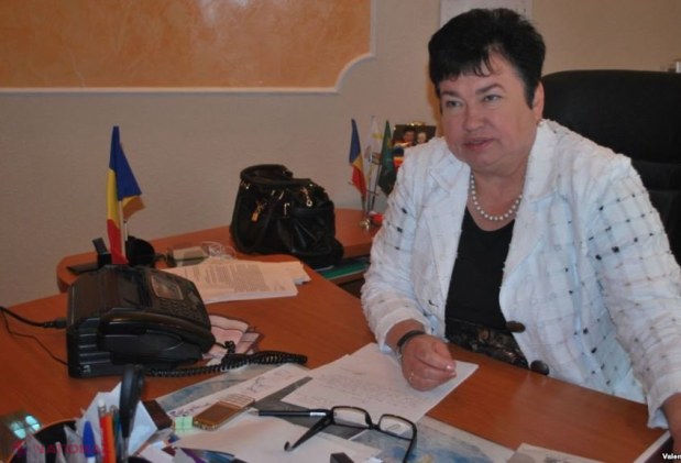 Unii primari, care sunt împotriva amânării acordării asistenței macrofinanciare din partea UE, i-au răspuns lui Viorel Țopa, cel care-i numește „ticăloși de rasă”