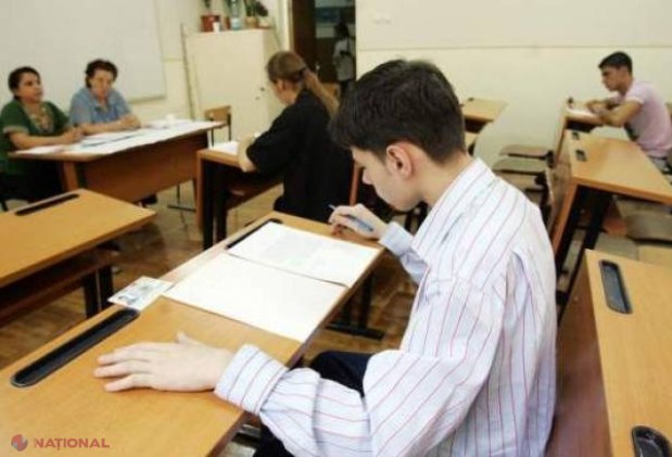 SUTE // Vor nota ZECE din oficiu la proba de limba străină la BAC. VEZI câți elevi au depus DOSARE
