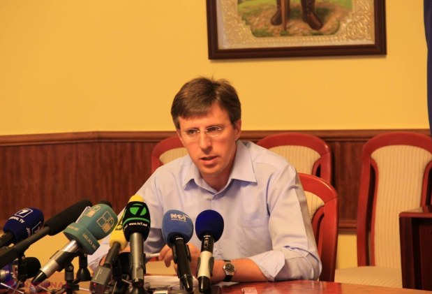 Chirtoacă s-a ținut de cuvânt: Iarmaroc de legume și fructe moldovenești, lângă Ambasada Rusiei