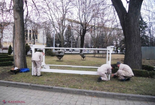  FOTO CADOU pentru Chişinău, în ajun de Crăciun: E alb, URIAŞ şi reprezintă ŞAPTE ceruri!