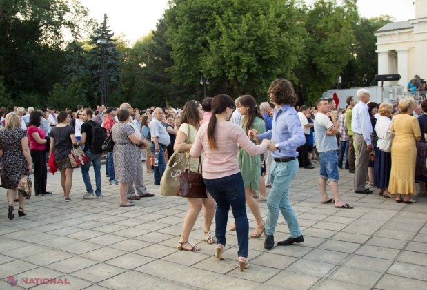 REPORTAJ FOTO // Concert de excepție în centrul capitalei