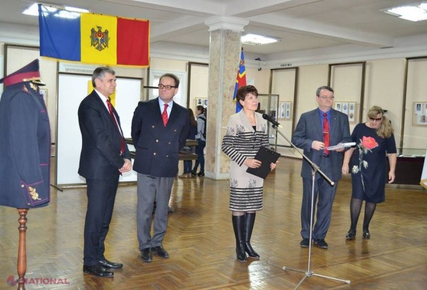 Expoziție INEDITĂ la 25 de ani de la adoptarea DRAPELULUI și a STEMEI de stat