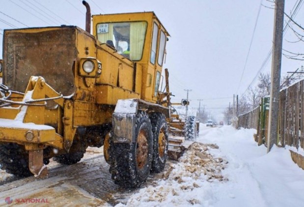 FOTO // La Orhei a fost DUBLAT numărul autospecialelor de deszăpezire și se lucrează la capacitate maximă pentru a asigura condiții normale de circulație