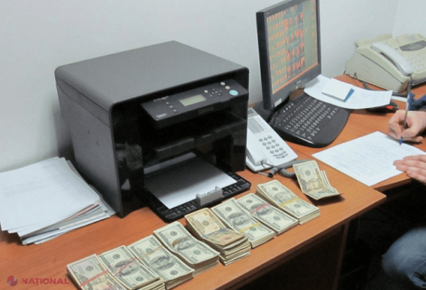 S-a pornit în Dubai cu zeci de mii de dolari, dosiți în SCURTĂ